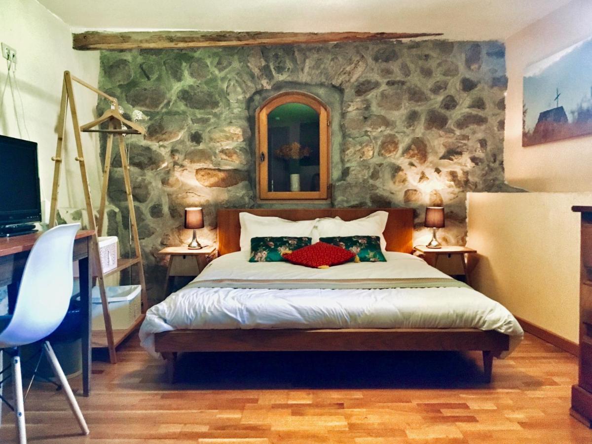Chambre D'Hotes La Grange Des Ecrins Chabottes Exterior foto